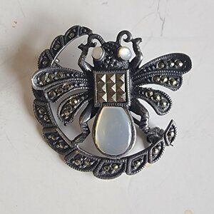 Vintage Art Deco, Revival 1950s ,925 & Marcasite Insect bee 3 x 3.5  cm